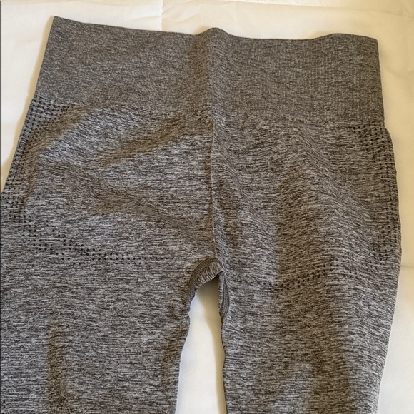 Gymshark Gray Leggings - Picture 4 of 4